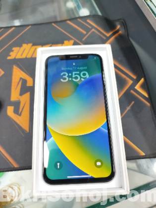 iPhone X